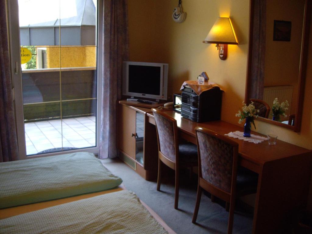 Hotel Pension Stadlhuber Aktivpark Kremsmuenster Room photo